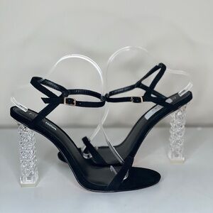 Black Fashion Nova Heels w/ Twist